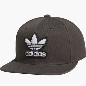 NWT Adidas Trefoil Chenille Snapback Hat